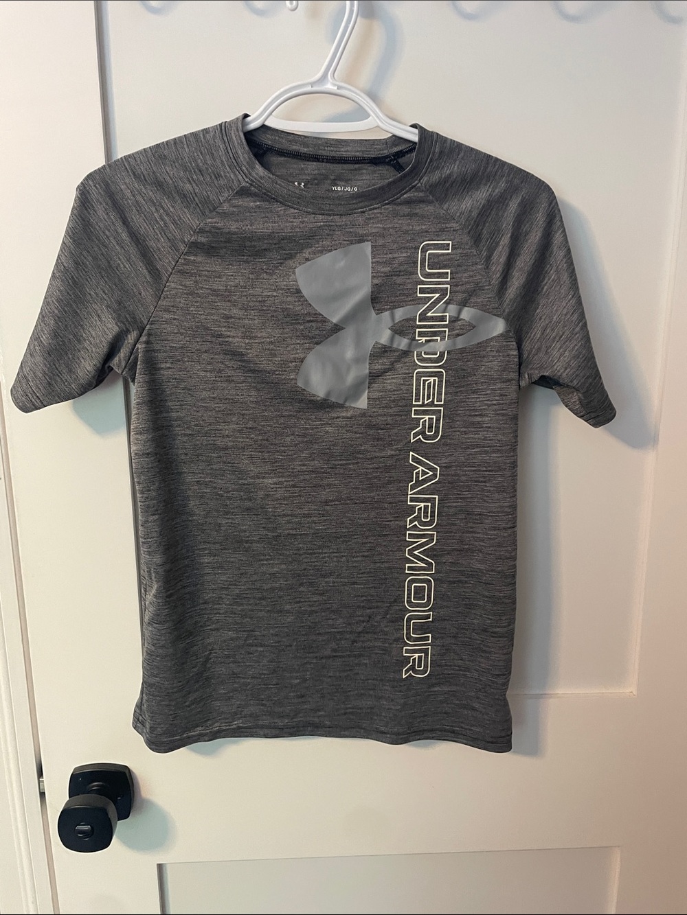 Under Armour Men's Dark Gray Heather Logo Performance Tee